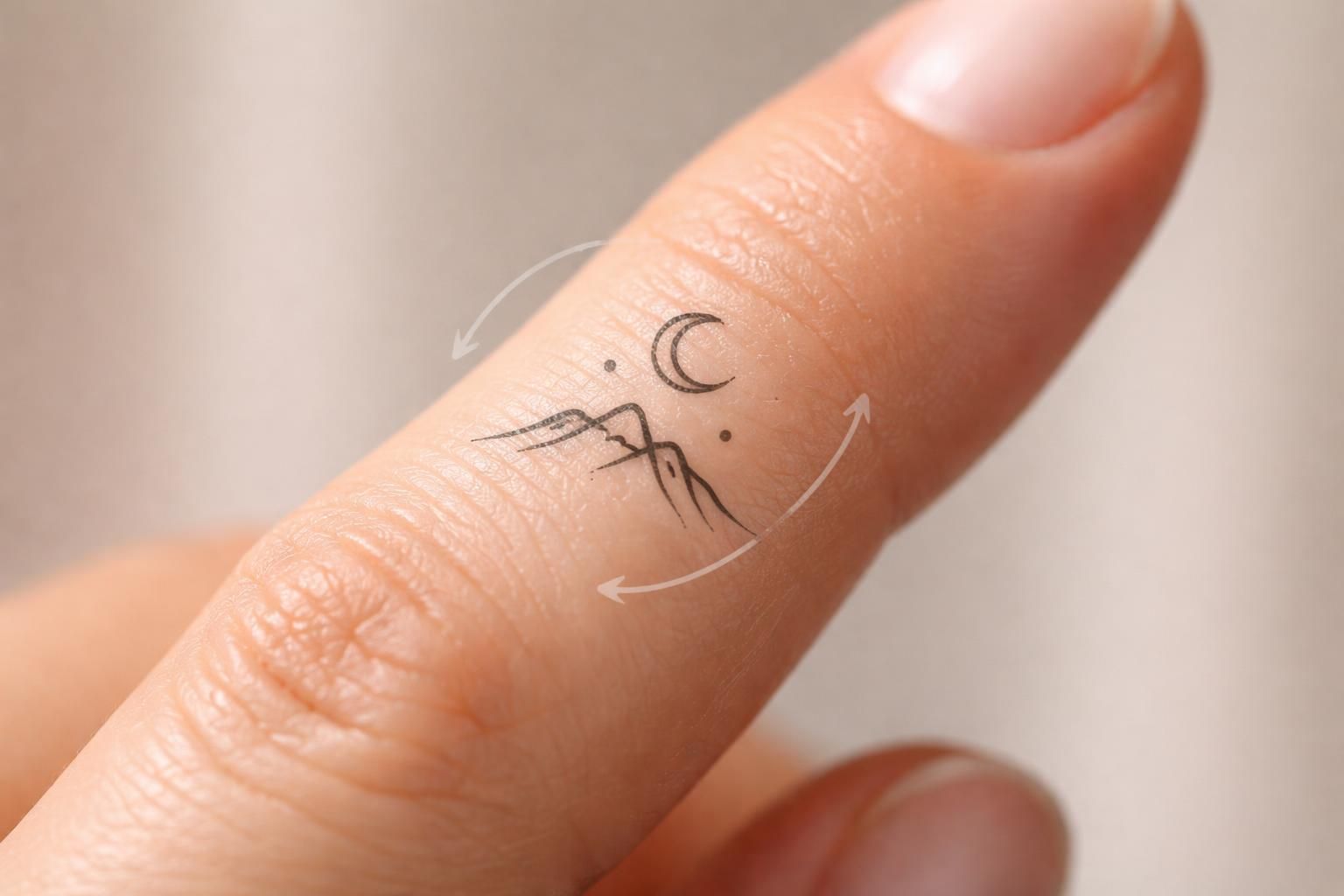 découvrez tout sur le tatouage sur le doigt : prix, raisons des déplacements du motif, et conseils pour un dessin qui dure.